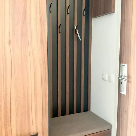 Olimian Retreat Rosa 421 아파트 *